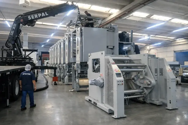Alinhamento mecânico de componentes durante a remontagem da máquina